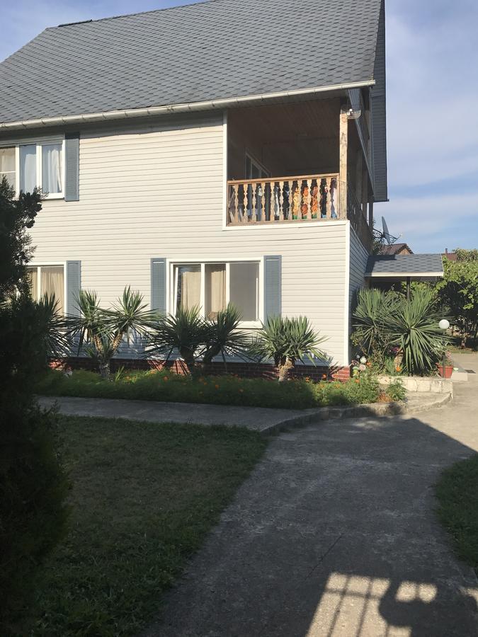 Dom U Morya Hotel Pizunda Exterior foto